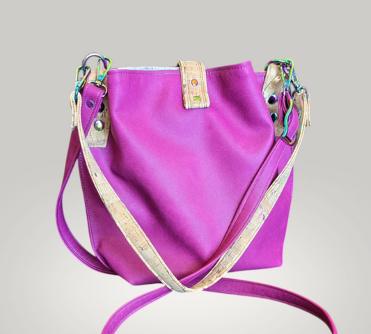 Crossbody – Magenta Cork