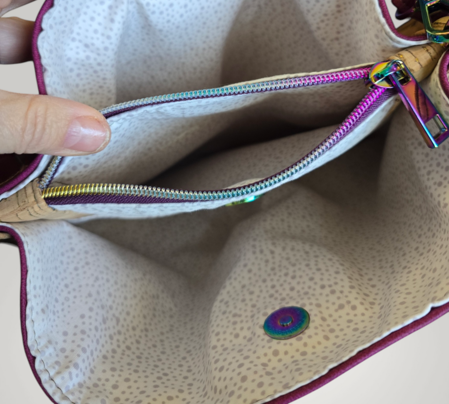 Crossbody – Magenta Cork