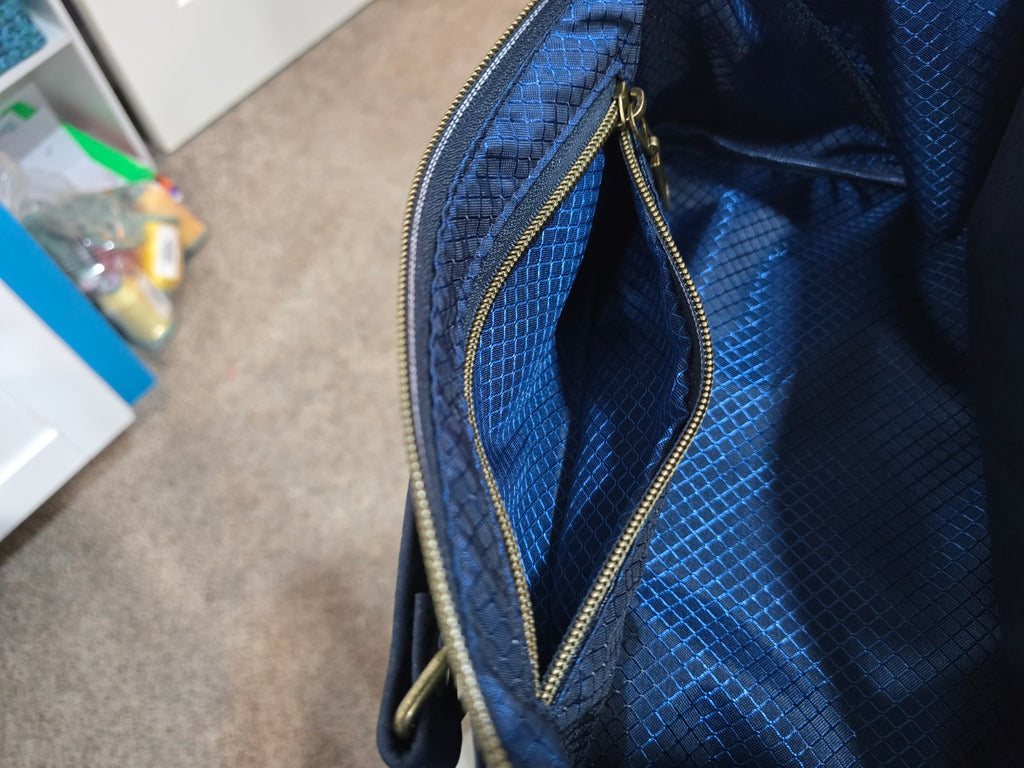 Charles Dopp Kit interior zip pocket with blue ripstop lining
