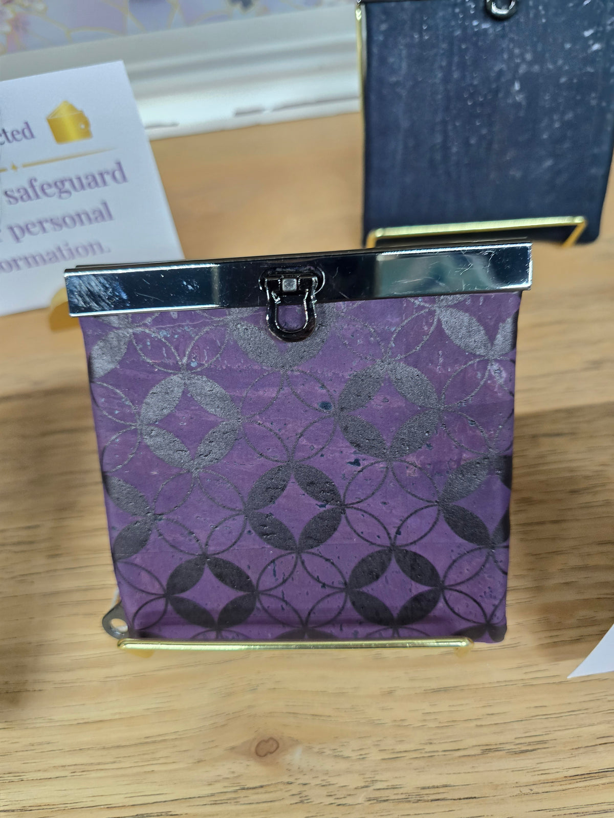 Kindred Carry Mini Rozy wallet in purple diamond cork