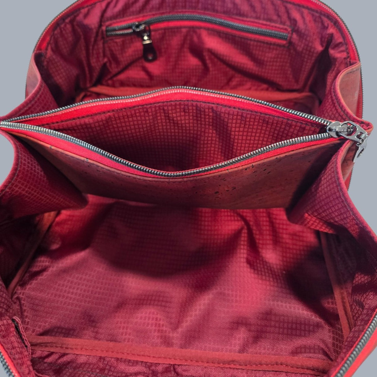 Kindred Man Zip-N-Grip Dopp Kit interior zipper divider and pocket detail